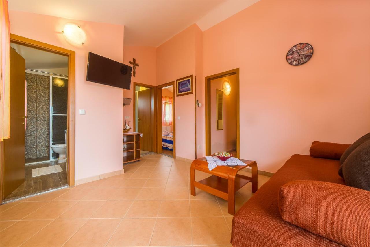 Holiday Home Ana Labin  Bagian luar foto